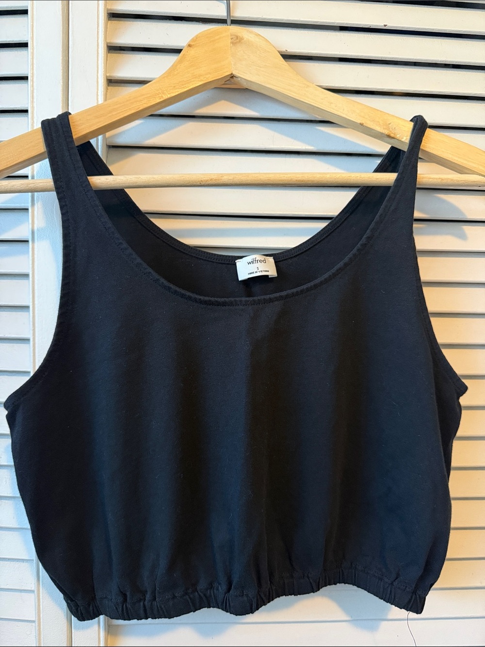 Wilfred Black Elastic-Hem Cropped Tank